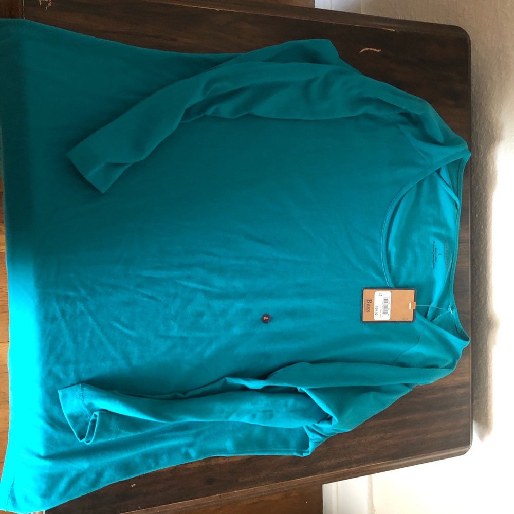 Brand new G.H. Bass & Co long sleeve